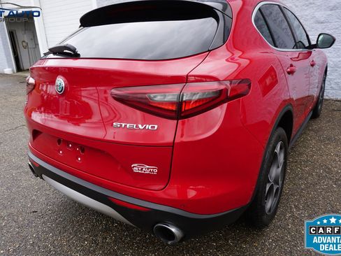 Used 2018 Alfa Romeo Stelvio AWD w/ Cold Weather Package image 11