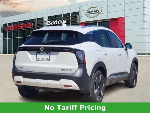 Certified 2025 Nissan Kicks SR image 4