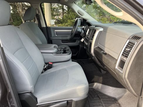 Used 2018 RAM 2500 SLT image 32