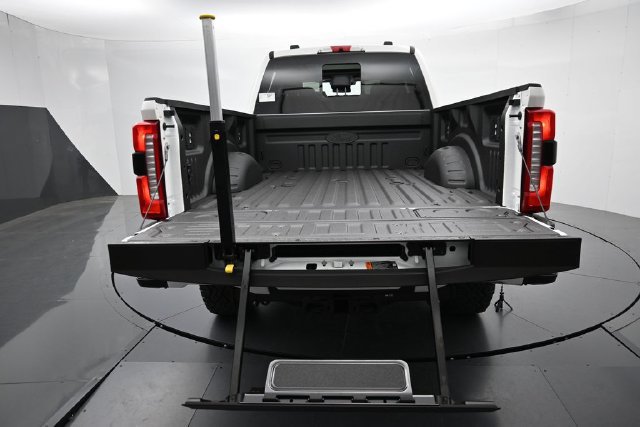 New 2026 Ford F350 Lariat w/ Tremor Off-Road Package AWD/4WD image 36