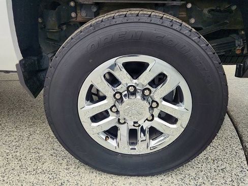 Used 2019 Chevrolet Silverado 3500 High Country w/ Duramax Plus Package image 9