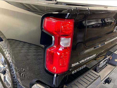 Used 2024 Chevrolet Silverado 1500 LT AWD/4WD image 41
