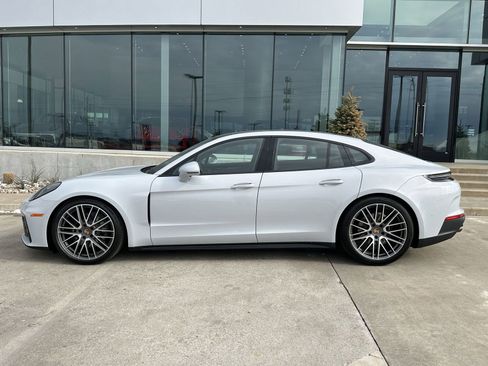 New 2026 Porsche Panamera 4 image 2