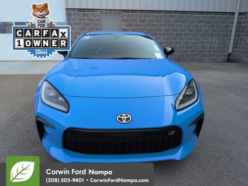 Used 2024 Toyota GR86 Premium RWD image 8