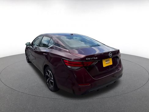Used 2025 Nissan Sentra SV FWD image 11