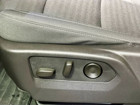 Used 2024 Chevrolet Silverado 1500 Custom image 14