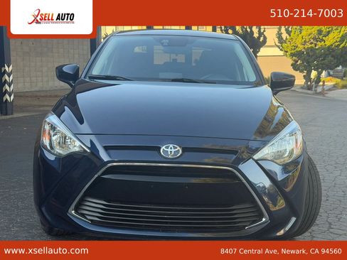 Used 2017 Toyota Yaris iA FWD image 2