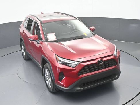 Used 2025 Toyota RAV4 XLE w/ Convenience Package FWD image 53
