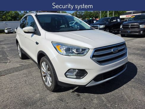 Used 2017 Ford Escape Titanium w/ Equipment Group 301A AWD/4WD image 6