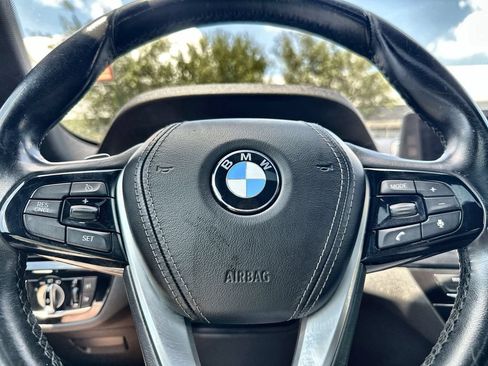 Used 2017 BMW 530i RWD image 33