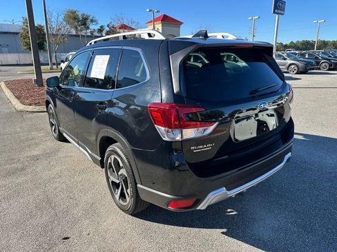 Used 2023 Subaru Forester Touring image 9