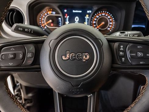 Used 2024 Jeep Wrangler Unlimited Sport AWD/4WD image 11