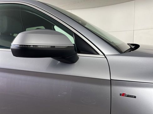 Used 2023 Audi Q5 2.0T Premium w/ Convenience Package image 10