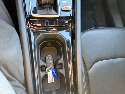 Used 2024 Jeep Compass Limited image 21