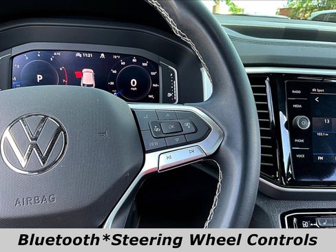 Used 2023 Volkswagen Atlas Cross Sport SE AWD/4WD image 12