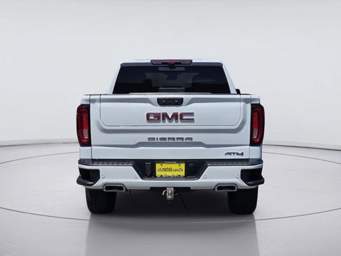 Used 2025 GMC Sierra 1500 AT4 w/ AT4 Premium Package AWD/4WD image 7