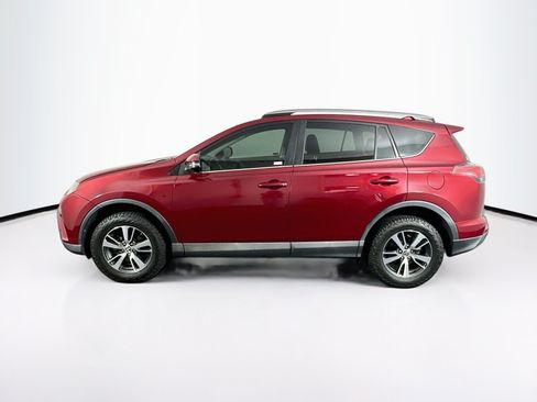 Used 2018 Toyota RAV4 XLE FWD image 4