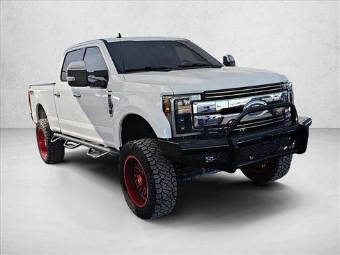 Used 2019 Ford F250 Lariat w/ Lariat Ultimate Package image 7