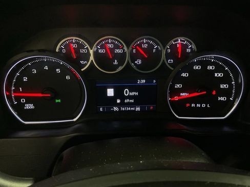 Used 2022 Chevrolet Silverado 1500 LTZ AWD/4WD image 25
