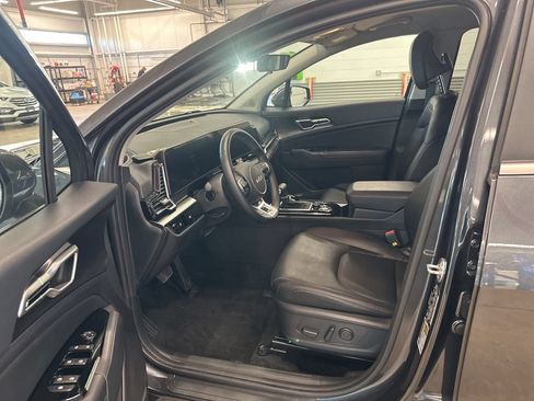 Certified 2024 Kia Sportage EX AWD/4WD image 25