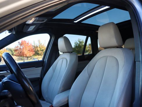 Used 2017 BMW X1 xDrive28i image 15