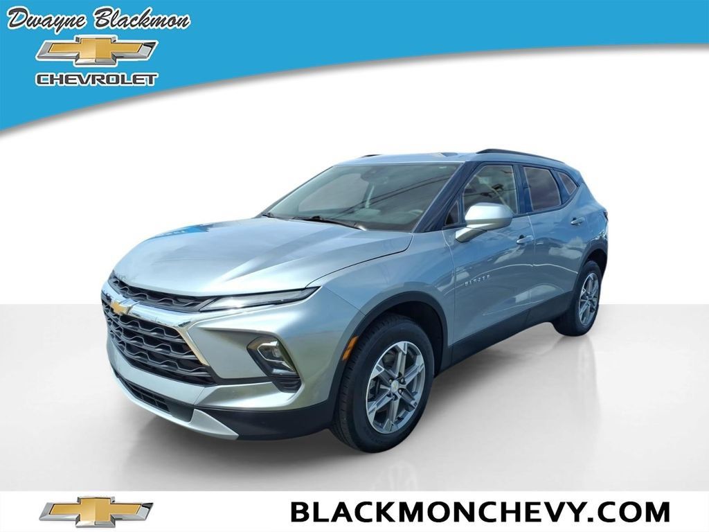 Used 2024 Chevrolet Blazer LT w/ Convenience Package FWD image 6
