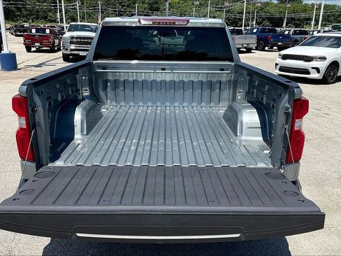 Used 2025 Chevrolet Silverado 1500 LTZ AWD/4WD image 25