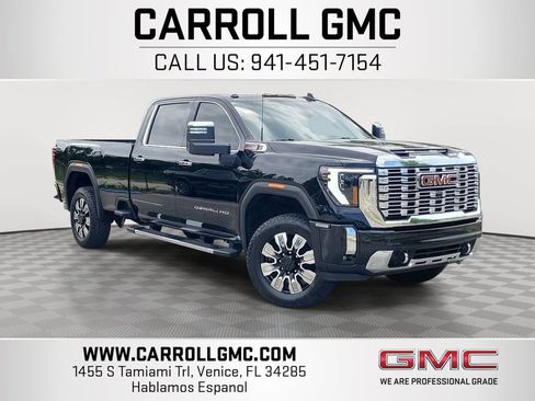 Used 2025 GMC Sierra 3500 Denali w/ Denali Reserve Package AWD/4WD image 1