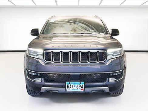 Used 2024 Jeep Wagoneer Series III image 2