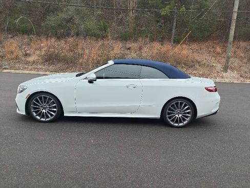 Used 2023 Mercedes-Benz E 450 Cabriolet image 5