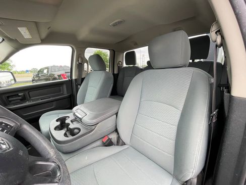 Used 2019 RAM 1500 Tradesman w/ Chrome Plus Package RWD image 21