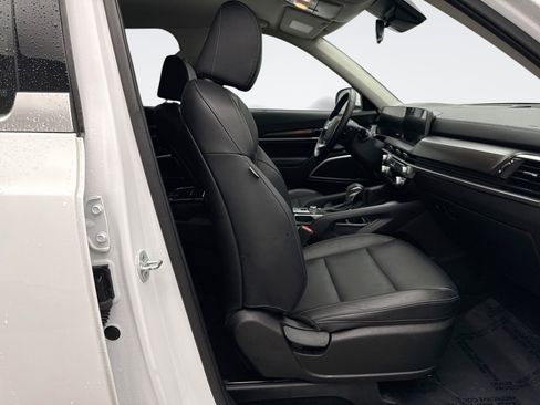 Used 2023 Kia Telluride LX image 19