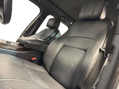 Used 2020 Land Rover Range Rover HSE image 14