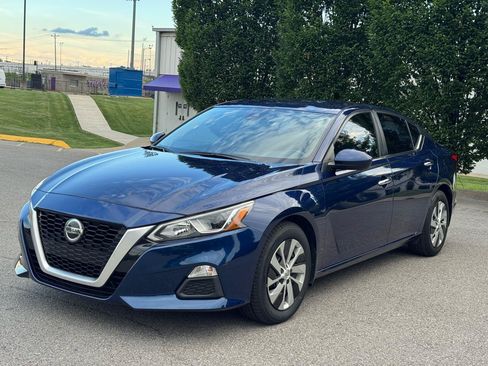 Used 2021 Nissan Altima 2.5 S w/ Driver Assist Package FWD image 4