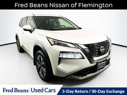 Certified 2022 Nissan Rogue SV w/ SV Premium Package