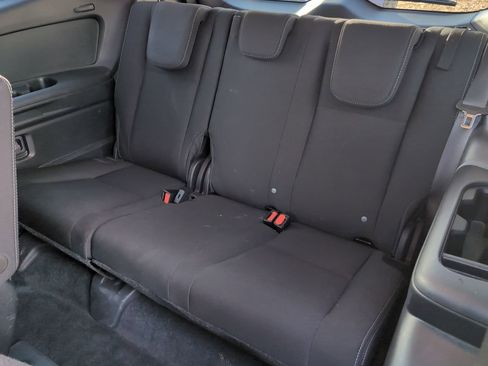 Used 2024 Subaru Ascent Premium w/ Convenience Package image 14