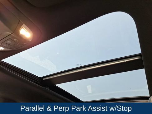 Used 2020 Chrysler Pacifica Limited FWD image 17
