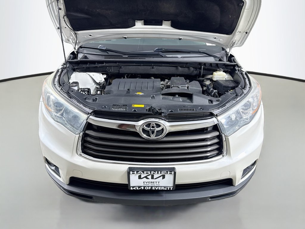 Used 2015 Toyota Highlander XLE AWD/4WD image 35