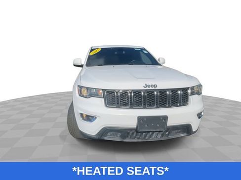 Used 2021 Jeep Grand Cherokee Laredo image 4