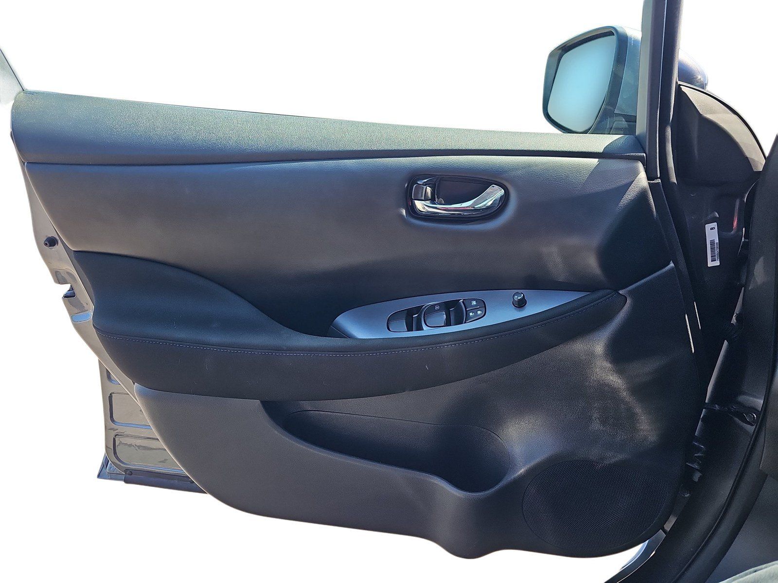 Used 2025 Nissan Leaf S FWD image 23