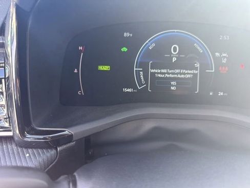 Used 2025 Toyota Camry SE image 20