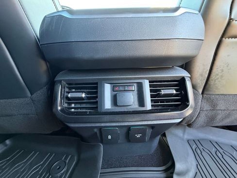 Used 2023 Ford F150 Lightning Platinum AWD/4WD image 28