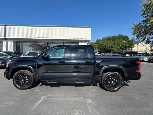 Used 2025 Toyota Tundra Limited AWD/4WD image 21
