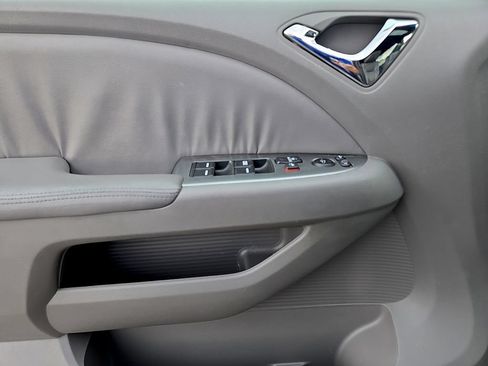 Used 2010 Honda Odyssey EX-L image 15
