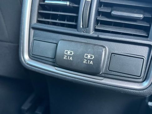 Used 2023 Subaru Forester Premium image 21