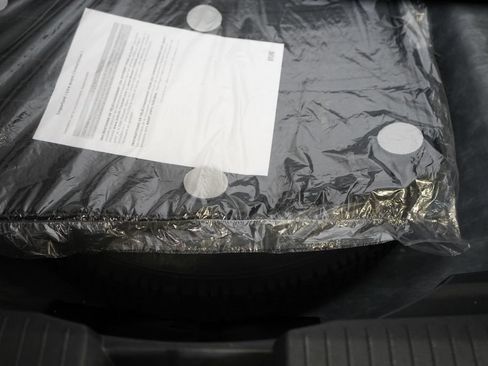 Used 2025 Nissan Rogue SV FWD image 26