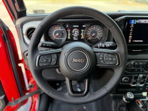 Used 2026 Jeep Wrangler Unlimited Sport AWD/4WD image 13