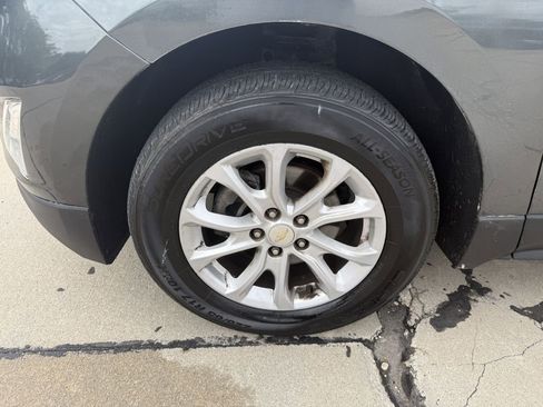 Used 2019 Chevrolet Equinox LT image 19