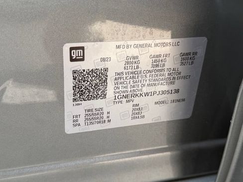 Used 2023 Chevrolet Traverse Premier FWD image 30