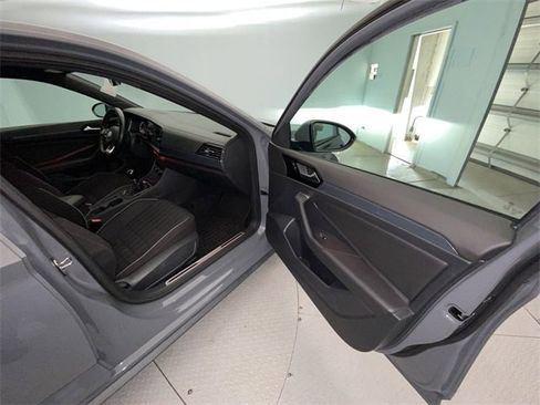Used 2019 Volkswagen Jetta GLI image 23